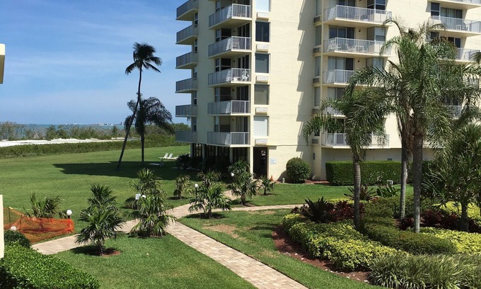 Laguna Shores Condominio | Condominio frente al mar
