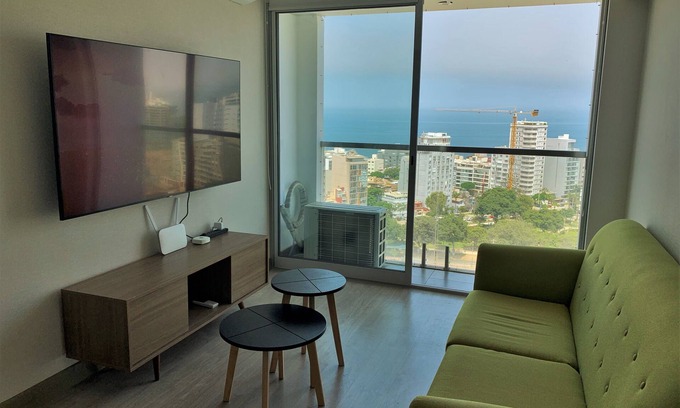 Barranco Apartamento | Ocean-view Fresh Equipped Apartment by SweetHome