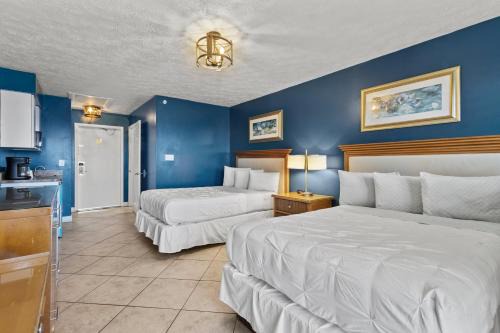 Fort Pierce Hotel | Ocean View Hotel Room with Balcony- 2 Full Beds #22