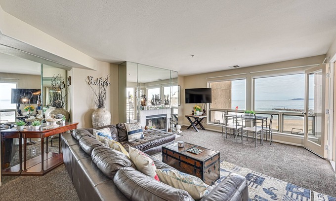 Imperial Beach Condominio | Ocean-View Imperial Beach Condo w/ Community Perks