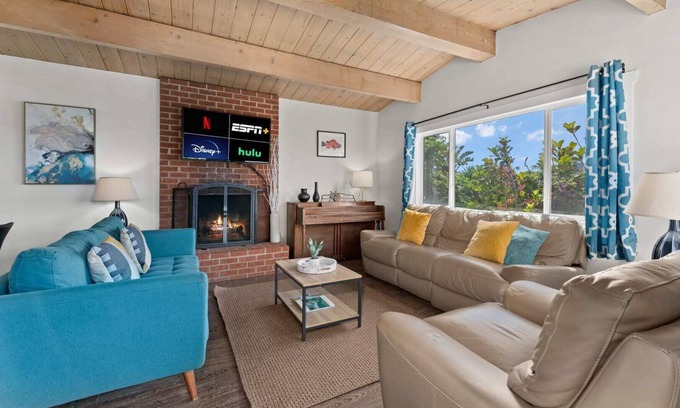Sunset Cliffs Casa | LOVELY Ocean View Beach House 3BR Sleeps 9