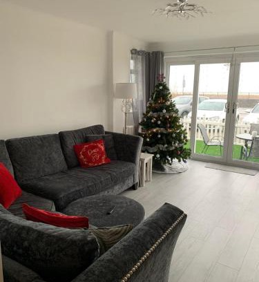 Worthing Casa | Ocean View in Worthing, sleeps 9