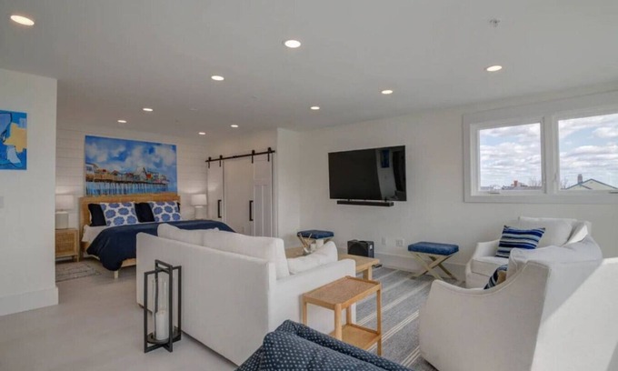 Ocean Park Apartamento | Ocean View Luxury Condo with Rooftop Lounge