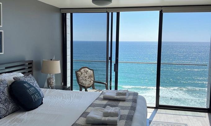 North Pacific Beach Condominio | Ocean View Luxury Condo