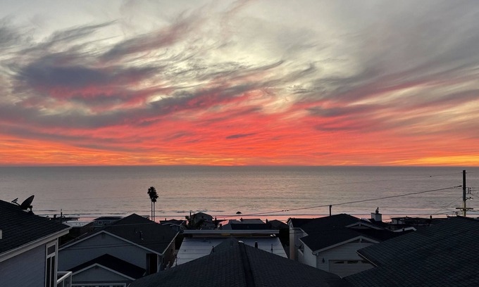 Cayucos Casa | Ocean View Monthly Rental - just a Stone's Throw from the beach!
