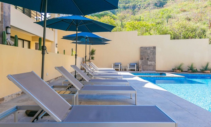 Libertad Apartamento | Ocean-View Oasis: 3-Bed, 2-Bath Home in Cabo San Lucas - Modern Comfort and Stunning Views!