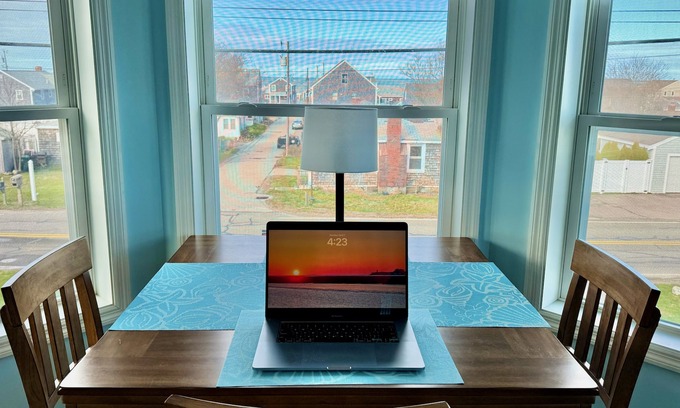 Ocean Bluff-Brant Rock Apartamento | Ocean View Private Apartment. Sleeps 4. Vacation while working at home.