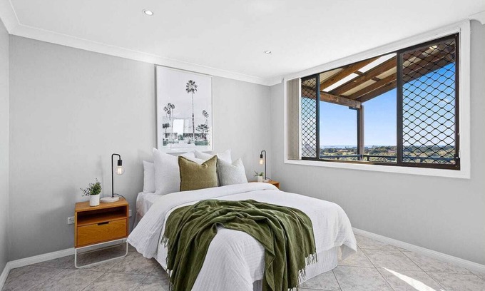 Lake Heights Casa | Ocean-View Retreat for Family Getaways