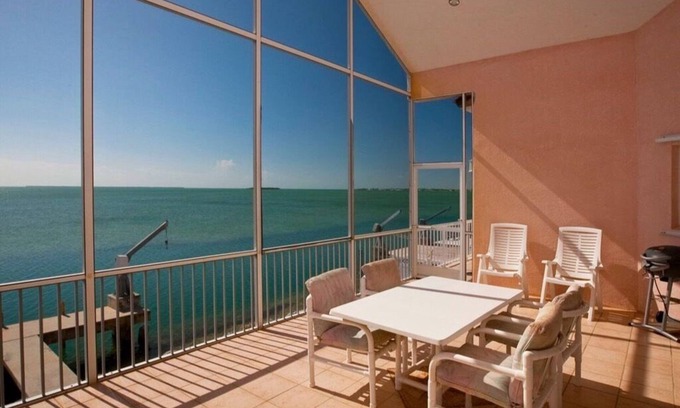 Summerland Key Casa | Ocean View Splendor on Summerland Key