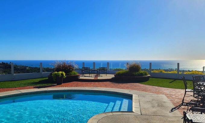San Juan Capistrano Casa | Ocean View 4 Bedroom Home with Private, Heated Pool & Jacuzzi with Firepit & BBQ