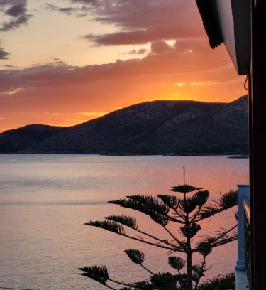 Karystos Apartamento | Ocean View Villa