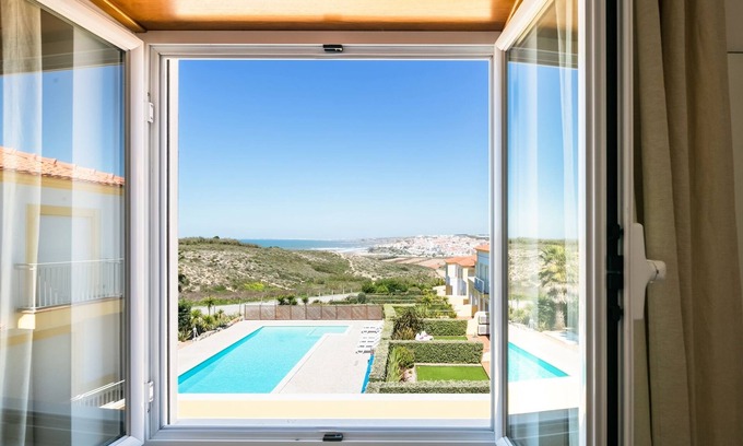 Atalaia Casa | Ocean view Villa with Shared Pool - SCRC