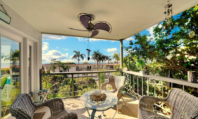 Laguna Beach Condominio | Ocean Views! 2 Bedroom Beauty - Walk to Beach! - Moss Street Vistas!
