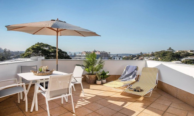 Terrigal Casa | Ocean views and an easy walk to Terrigal, beach, boutique shops and eateries