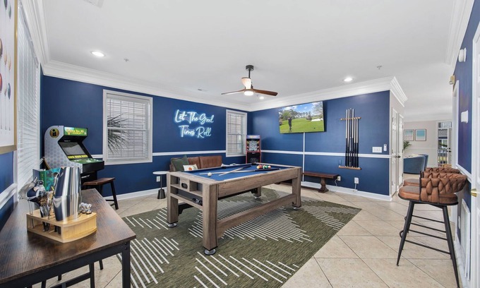Ash Casa | 4th of July Fireworks Views/Steps to Beach+Pier/Sleeps 20/Ocean Views/Pool/Lux