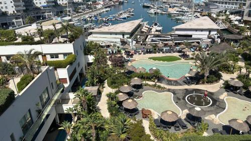 Gibraltar Apartamento | Ocean Village Luxury 2 Bed 2 Bath Apartment - amazing views - pools and jacuzzis