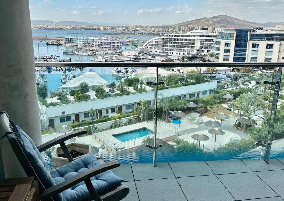 Gibraltar Apartamento | Ocean Village Resort - Parking, Central, Marina Views, Pools, Jacuzzi