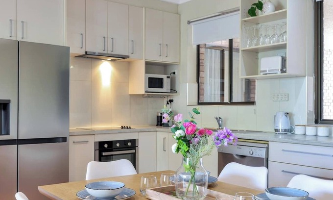Nightcliff Apartamento | Two bedroom apartment overlooking the beautiful Nightcliff foreshore .
