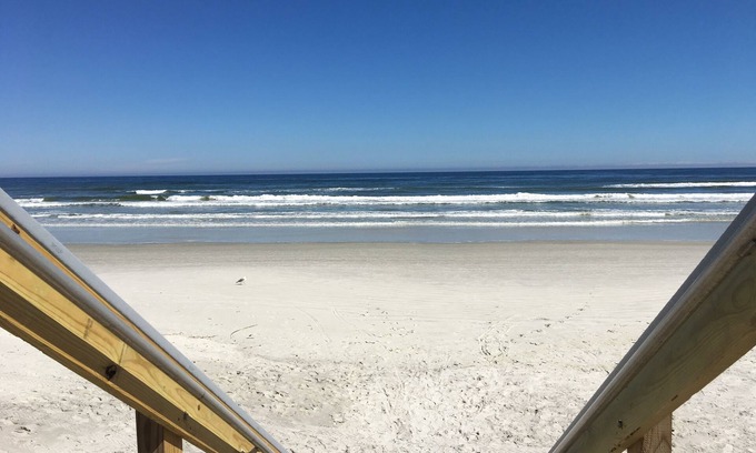 New Smyrna Beach Condominio | Ocean Walk Beachside Luxury con servicios del resort