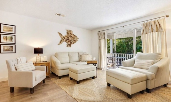 Demere Park Condominio | Ocean Walk T12 in St Simons Island