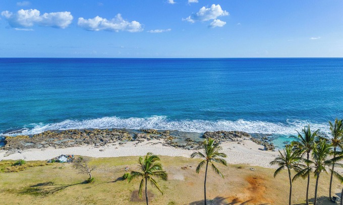 Nanakuli Casa | Oceanfront 3bed/1.5bath Maili Beach living