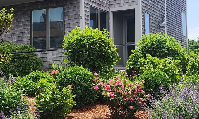 Hyannis Condominio | Oceanfront 3BR condo. Labor Day Week open! Book now! Sept/Oct discounted rates!