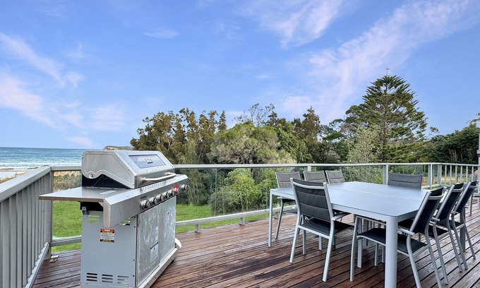 Malua Bay Casa | Oceanfront 4-Bed Haven with BBQ & Alfresco Dining