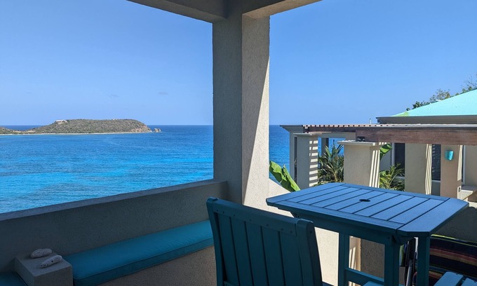 Monte Villa | Escucha el océano desde tu habitación frente al mar