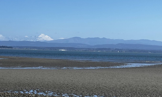 Camano Island Casa | Oceanfront Beach House on Camano Island: Gone Coastal Beach House.