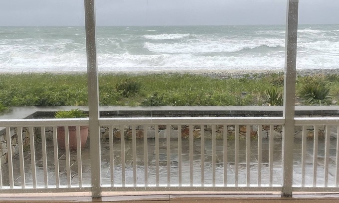 Allerton Casa | Oceanfront Beach House