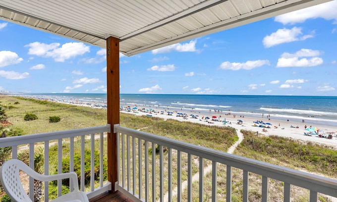 Ash Condominio | Amazing Oceanfront end unit with spectacular views