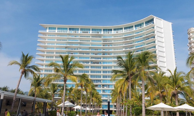 Ixtapa Condominio | OCEANFRONT CONDO, RIGHT ON THE BEACH. SPECTACULAR VIEW