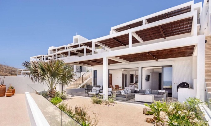 Cerritos Apartamento | Oceanfront Condo Steps Away From Cerritos Beach