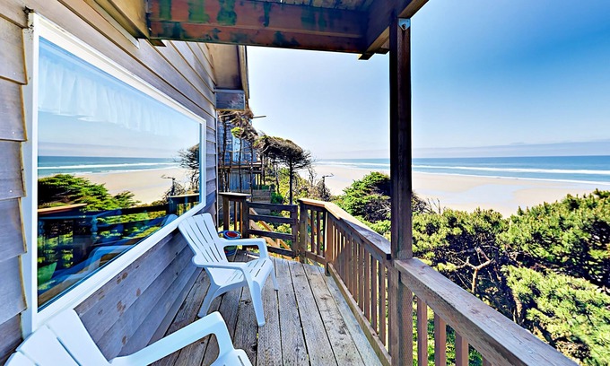 South Beach Casa | Oceanfront Cottage on the Central Oregon Coast - 10 Minutes to Newport
