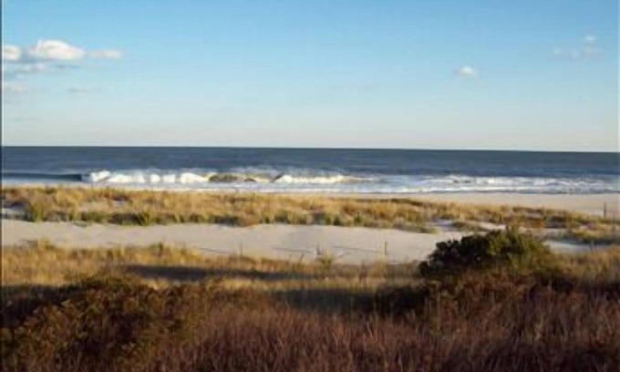 Barnegat Light Apartamento | Oceanfront duplex with awesome ocean views!