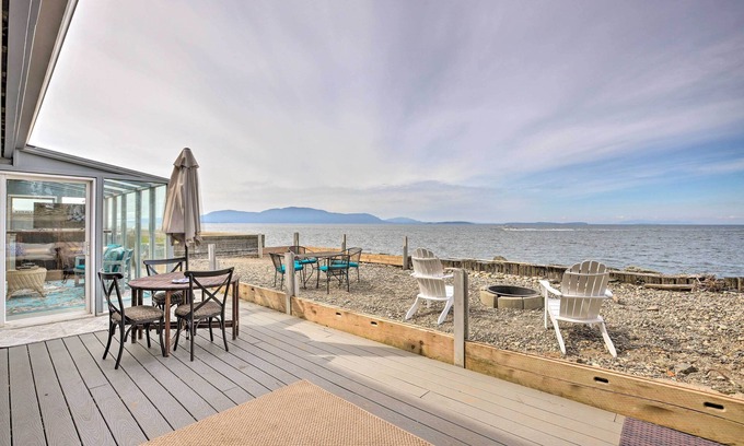 Ferndale Casa | Oceanfront Ferndale Oasis w/ Fire Pit, Grill!