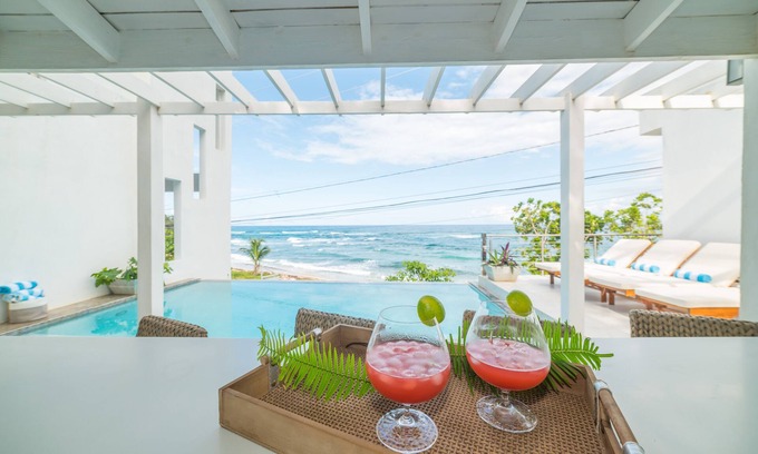 Long Bay Villa | Front Page