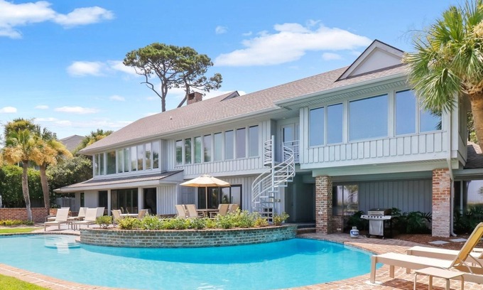 Beach Lagoon Casa | Oceanfront home with huge windows and a panoramic views
