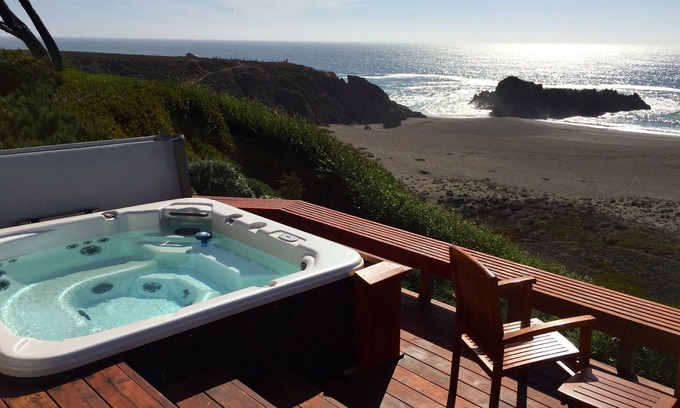 Bodega Bay Cabaña | Frente al mar - Bañera de hidromasaje - Casa recién remodelada