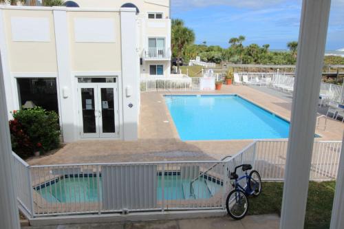 Cape Caneveral Beach Gardens Apartamento | Oceanfront in Canaveral, Views, Heated Pool & Spa