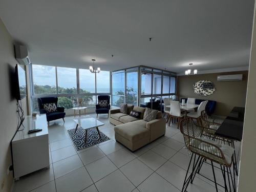 Playa Coronado Apartamento | Oceanfront in Coronado Bay