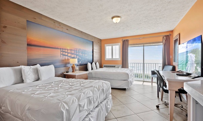 Fort Pierce Hotel | Oceanfront Inn Room #24- Ocean View Balcony, 2 Full Beds
