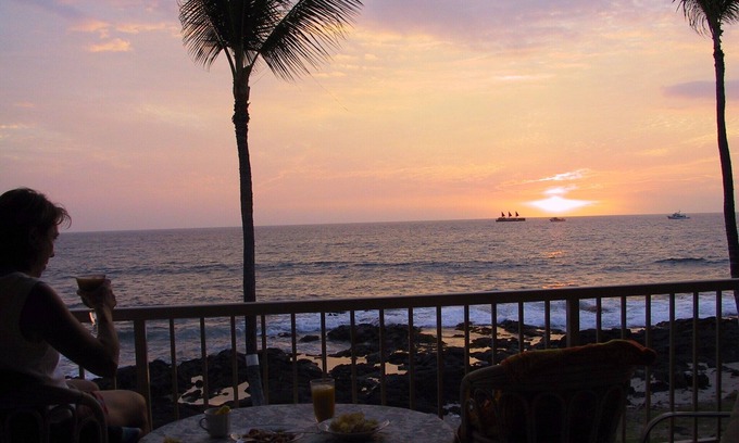 Historic Kailua Village Condominio | AGOSTO ESPECIAL !! OCEANFRONT Kona Reef, los comentarios mejor calificados