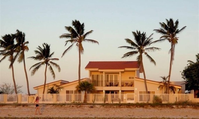 Malmok Villa | Frente al mar de lujo Malmok 5 dormitorios y 6 baños Villa