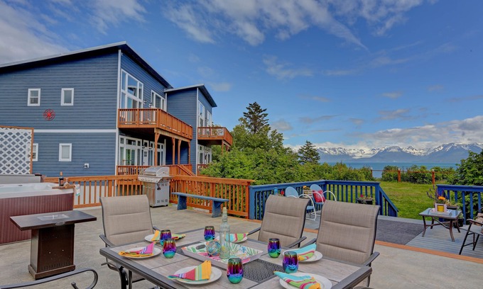 Homer Apartamento | Penthouse de lujo frente al mar con vistas a la bahía de Kachemak y el Homer Spit!