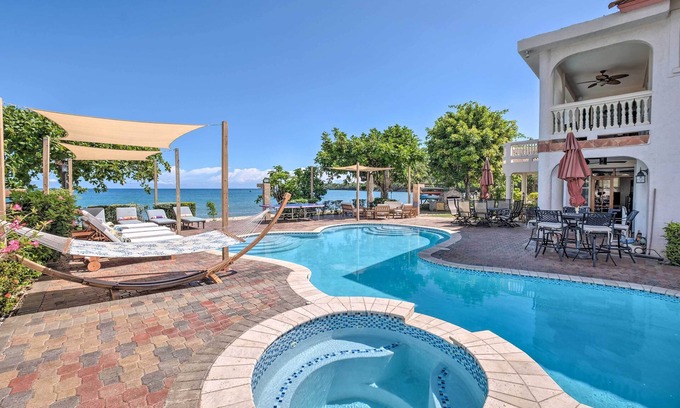 Rio Bueno Casa | Frente a la playa Discovery Bay Home w / servicios de lujo!