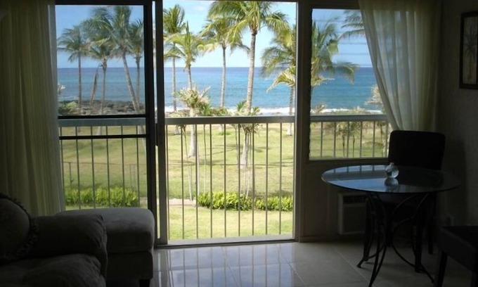 Makaha Condominio | Frente al mar Makaha Surfside Condo