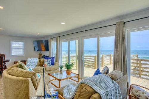 Ocean City Beach Casa | Oceanfront - North Topsail - Close to Shops and Restaurants