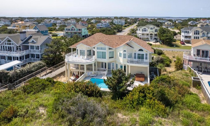 Whalehead Beach Casa | OCEANFRONT, Private Pool, Close to Beach Access, Ocean Views, Pool Table, WL925, Iselin