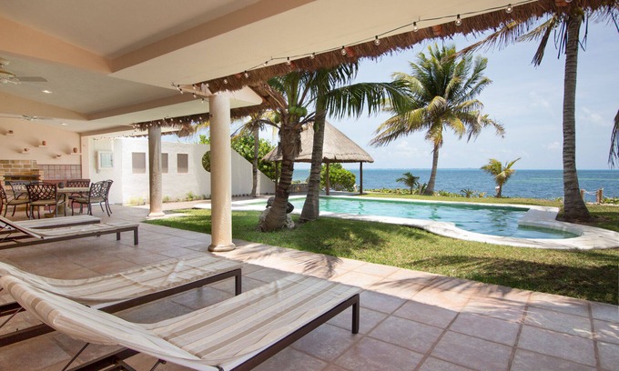 Puerto Juárez Villa | ☆Oceanfront/ Private/ Unique design-VILLA EL MECO☆